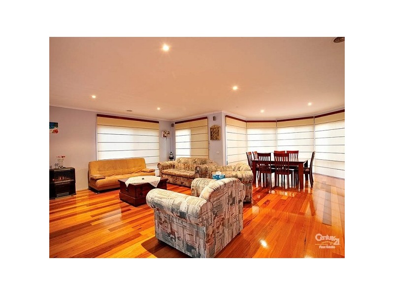 51 Excelsior Heights, Craigieburn VIC 3064