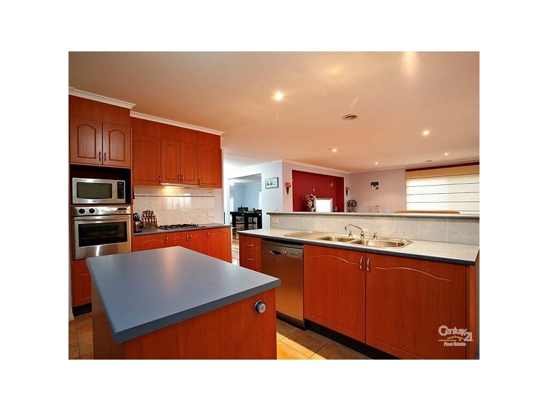 51 Excelsior Heights, Craigieburn VIC 3064