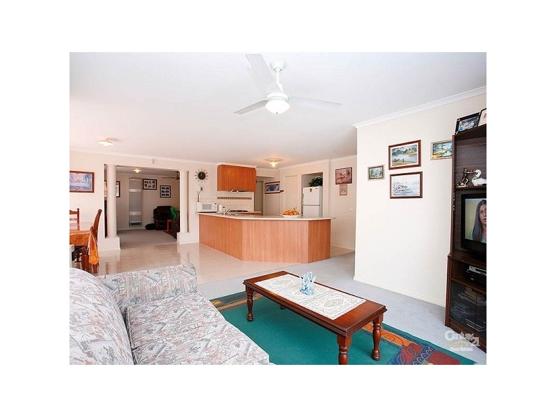 20 Lachlan Crescent, Roxburgh Park VIC 3064