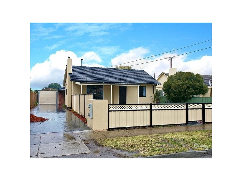 1/4 Warnock Street, Broadmeadows VIC 3047