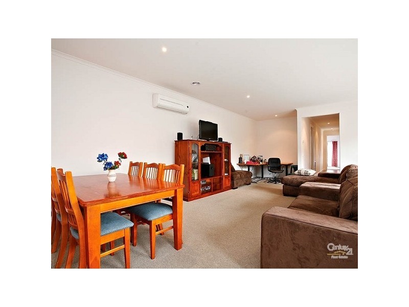 25 Highbury Circuit, Craigieburn VIC 3064