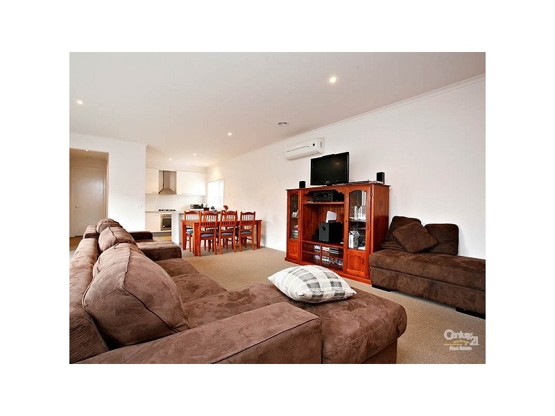 25 Highbury Circuit, Craigieburn VIC 3064