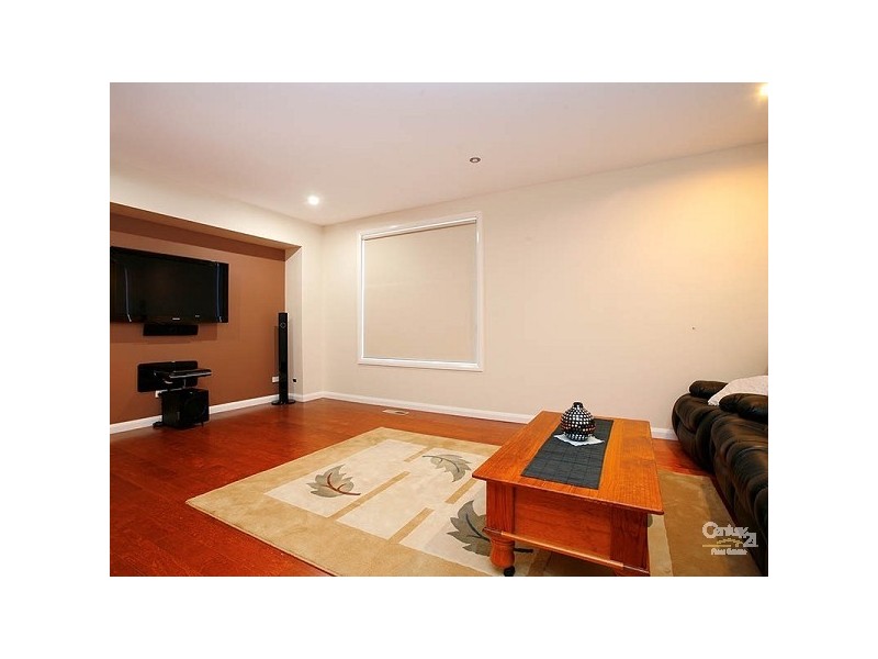 23 Lysterfield Drive, Greenvale VIC 3059