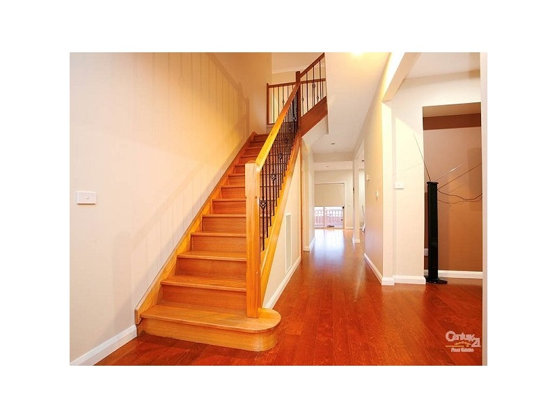 23 Lysterfield Drive, Greenvale VIC 3059