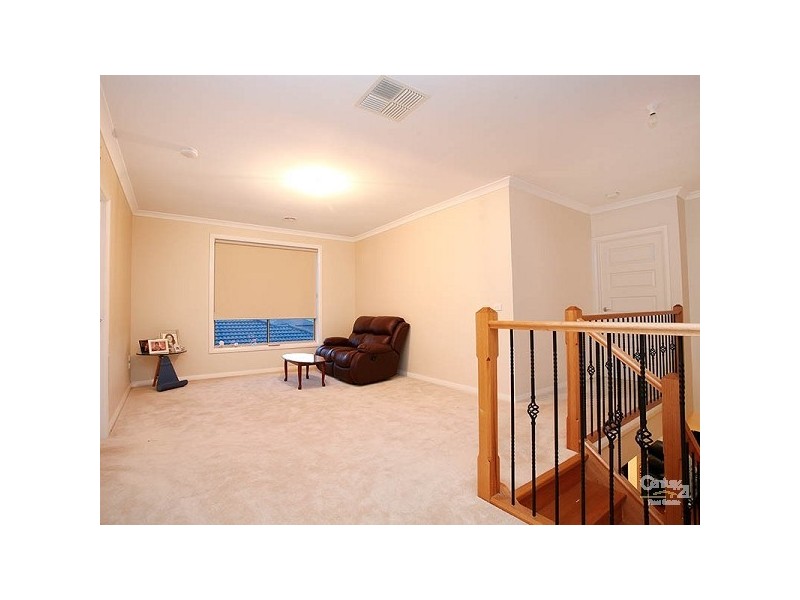 23 Lysterfield Drive, Greenvale VIC 3059