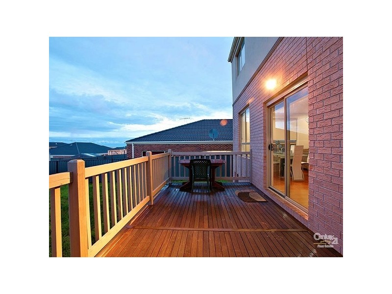 23 Lysterfield Drive, Greenvale VIC 3059