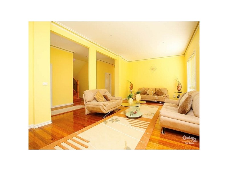 8 Grange Rise, Craigieburn VIC 3064