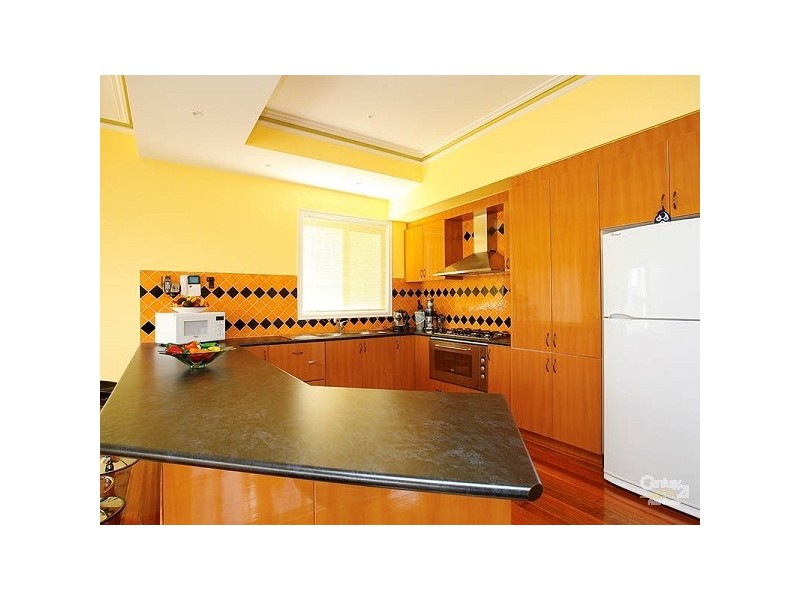 8 Grange Rise, Craigieburn VIC 3064