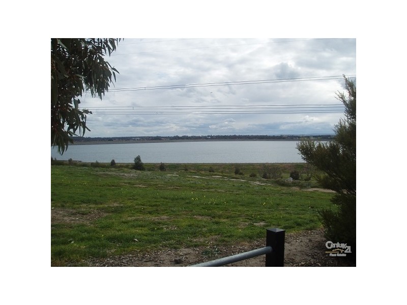 12 Ainsworth Avenue, Roxburgh Park VIC 3064