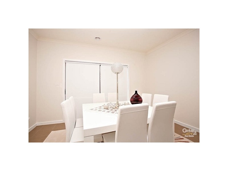 13 Kinglake Crescent, Craigieburn VIC 3064