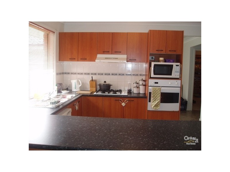 6  Waterford Avenue, Craigieburn VIC 3064