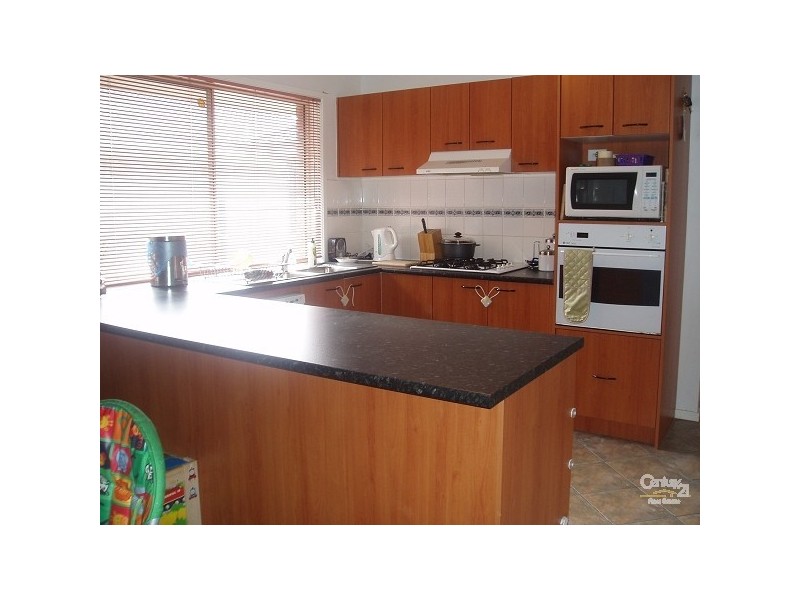 6 Waterford Avenue, Craigieburn VIC 3064