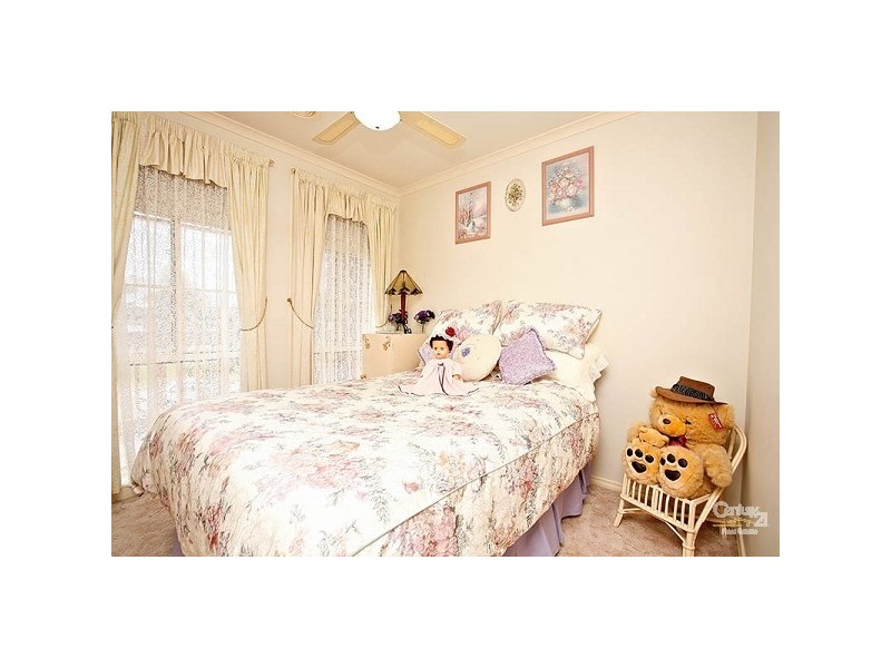 47 Almands Avenue, Roxburgh Park VIC 3064