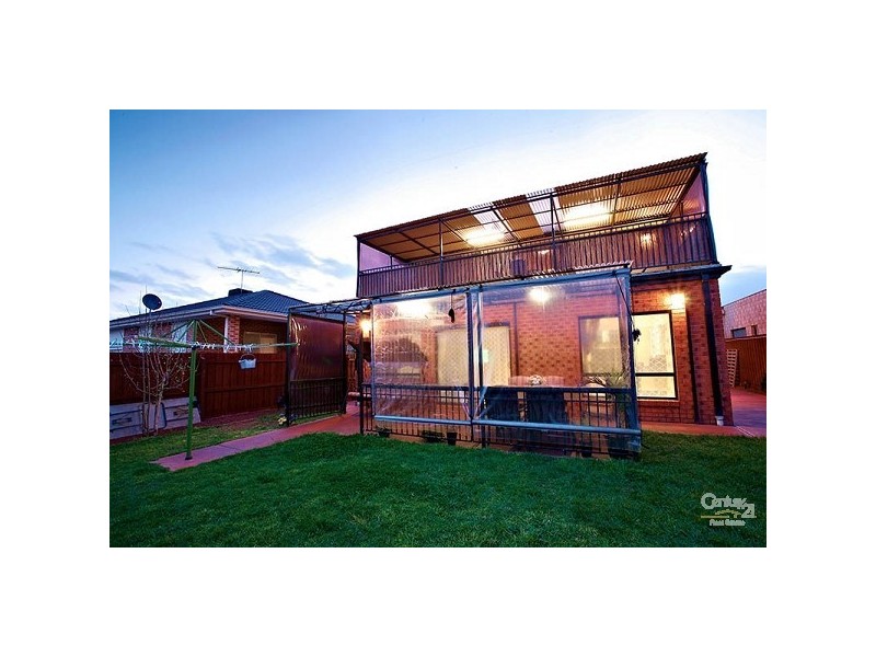 6 Yellowstone Court, Roxburgh Park VIC 3064