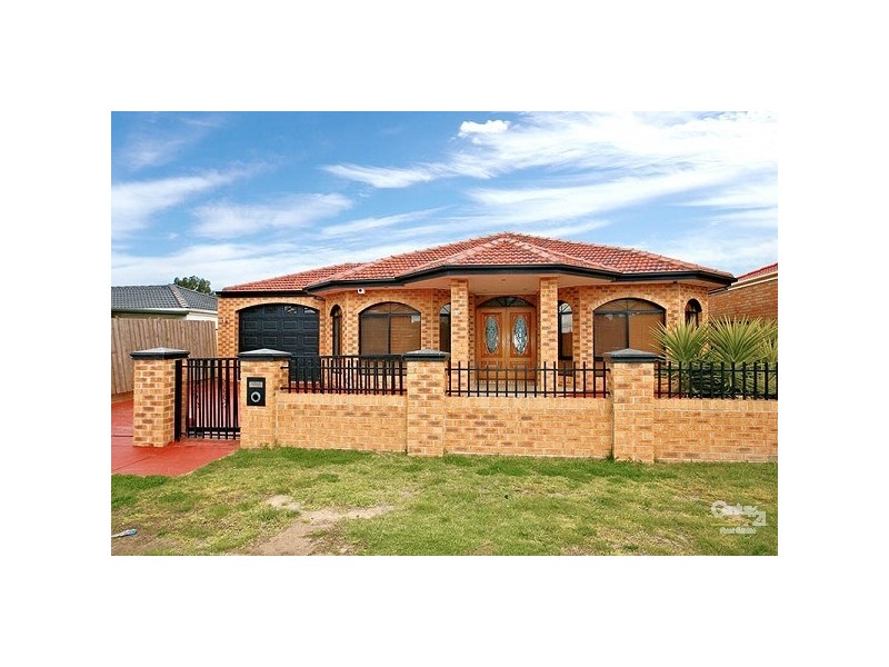 12 Severn Court, Roxburgh Park VIC 3064