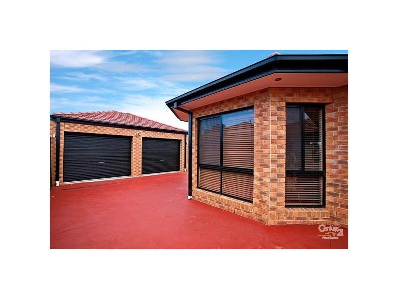 12 Severn Court, Roxburgh Park VIC 3064