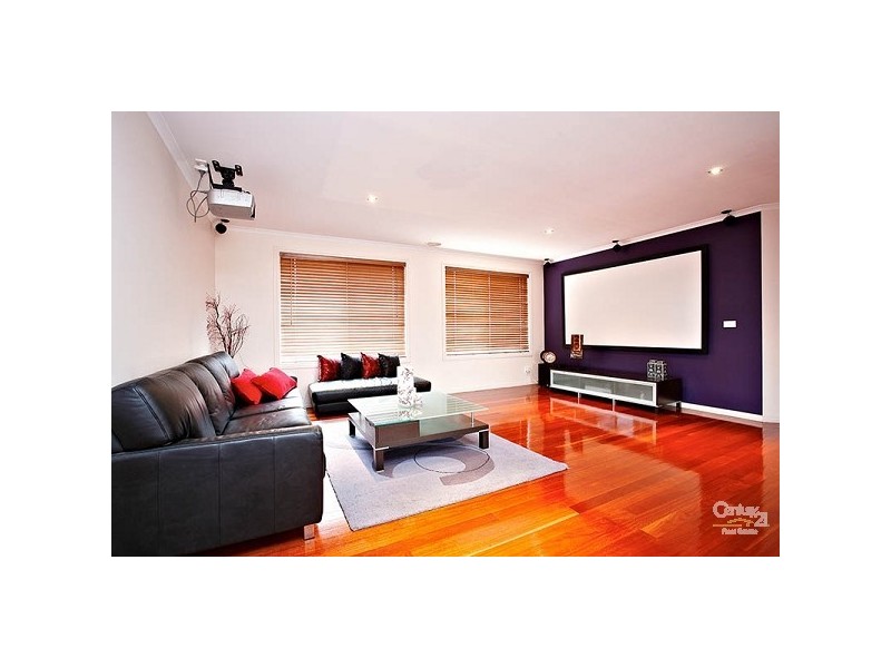 48 Lockwood Drive, Roxburgh Park VIC 3064