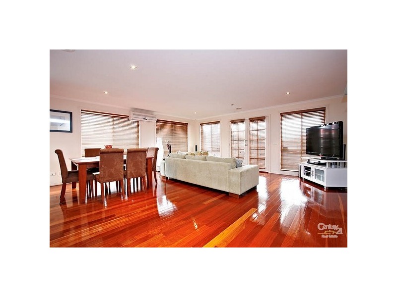 48 Lockwood Drive, Roxburgh Park VIC 3064