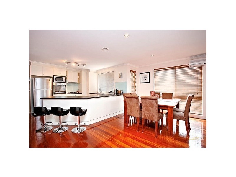 48 Lockwood Drive, Roxburgh Park VIC 3064