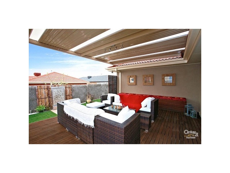 48 Lockwood Drive, Roxburgh Park VIC 3064