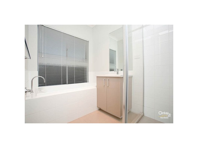 10 Aura Way, Craigieburn VIC 3064