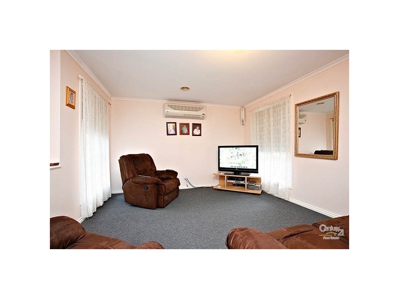 70 Dianne Avenue, Craigieburn VIC 3064