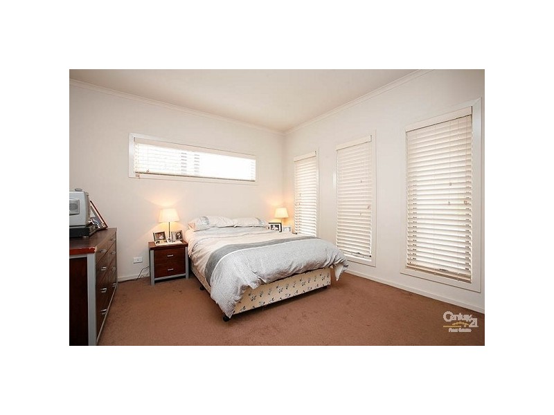 2 Meads Lane, Craigieburn VIC 3064