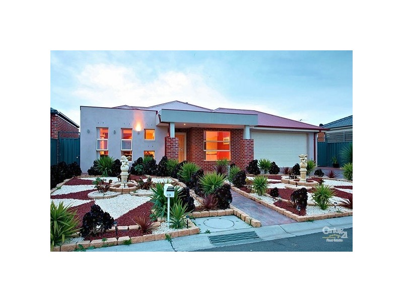 13 Girraween Crescent, Craigieburn VIC 3064