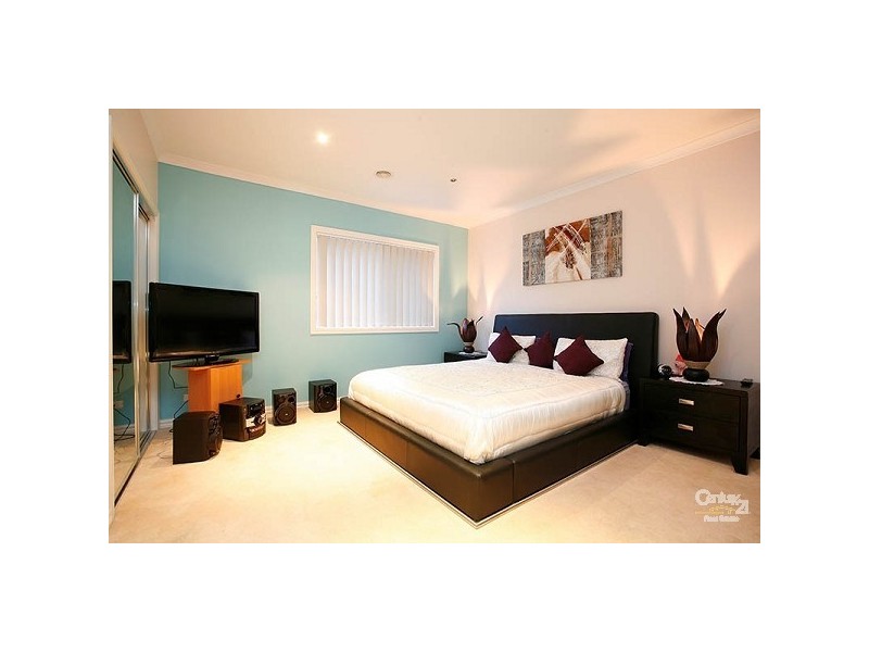 13 Girraween Crescent, Craigieburn VIC 3064