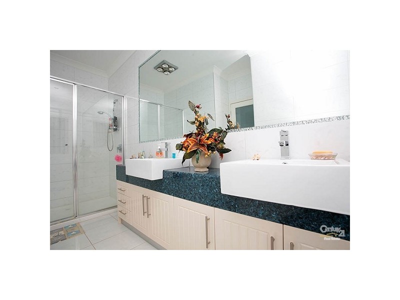 13 Girraween Crescent, Craigieburn VIC 3064