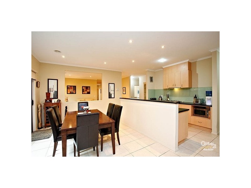 15 Liverpool Circuit, Craigieburn VIC 3064