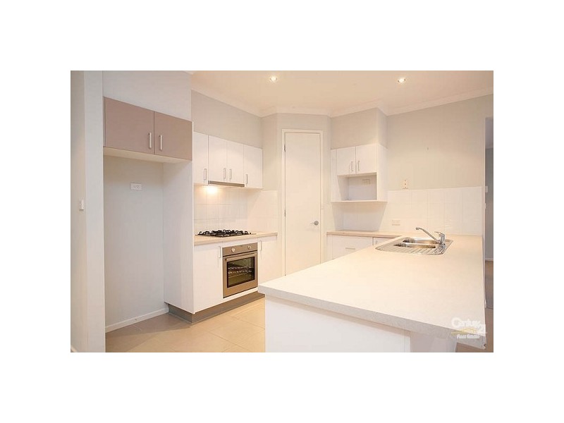 10 Aura Way, Craigieburn VIC 3064