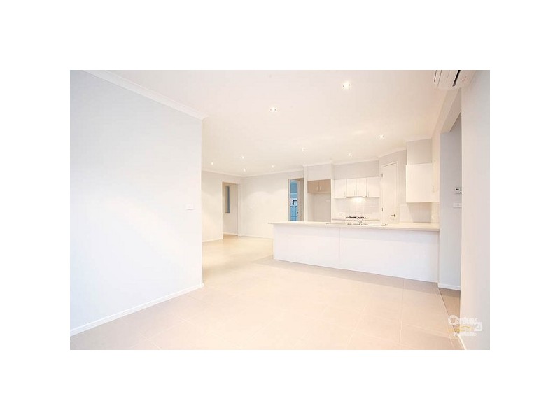10 Aura Way, Craigieburn VIC 3064