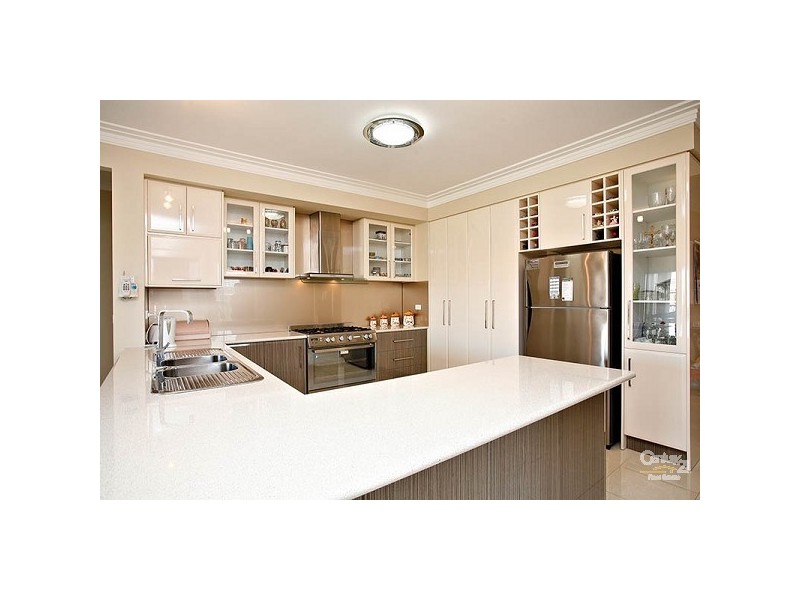 27 Serendip Crescent, Greenvale VIC 3059