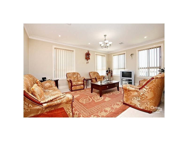 27 Serendip Crescent, Greenvale VIC 3059