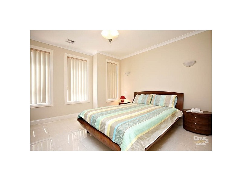 27 Serendip Crescent, Greenvale VIC 3059