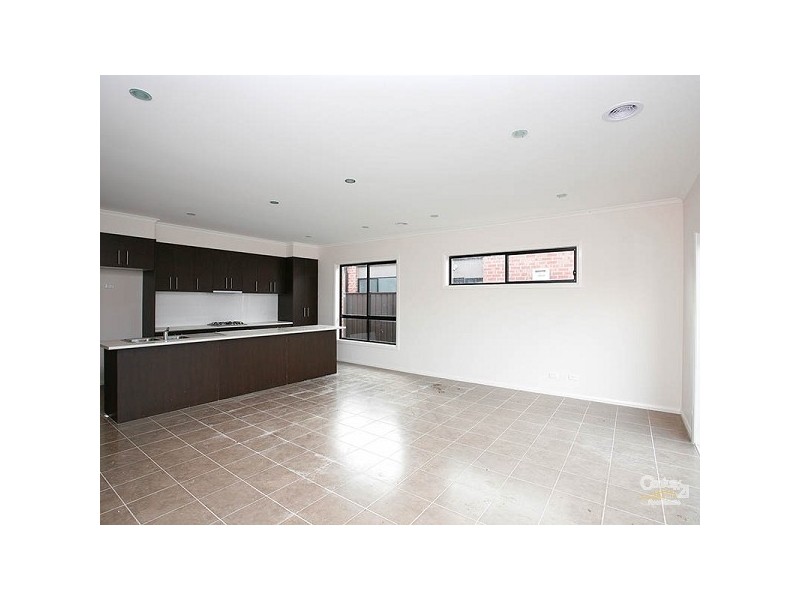 45 Kelway Crescent, Craigieburn VIC 3064