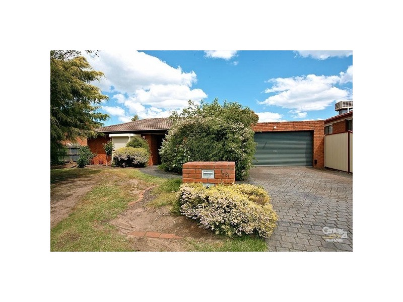 56 Rokeby Crescent, Craigieburn VIC 3064