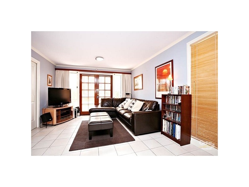 45 Almands Avenue, Roxburgh Park VIC 3064