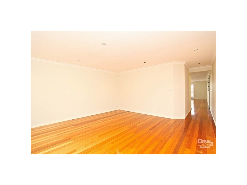 44 Rio Grande Drive, Roxburgh Park VIC 3064