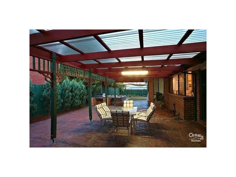 15 Ramsbury Street, Craigieburn VIC 3064
