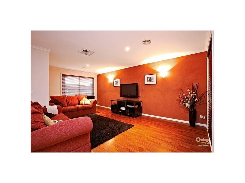 31 Marne Drive, Roxburgh Park VIC 3064