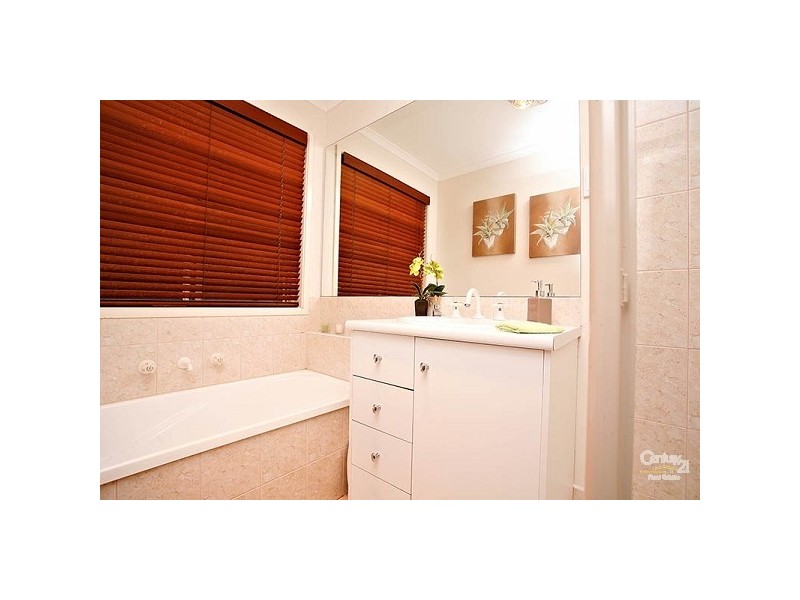 31 Marne Drive, Roxburgh Park VIC 3064