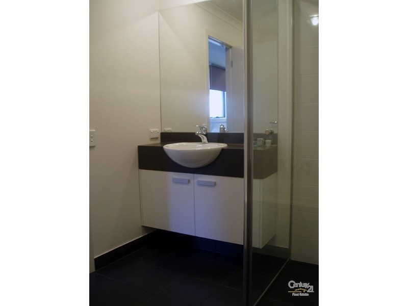 10 Helios Walk, Epping VIC 3076