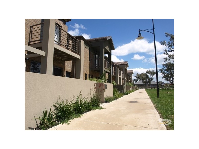 10 Helios Walk, Epping VIC 3076