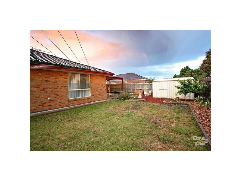 35 Paroo Avenue, Roxburgh Park VIC 3064