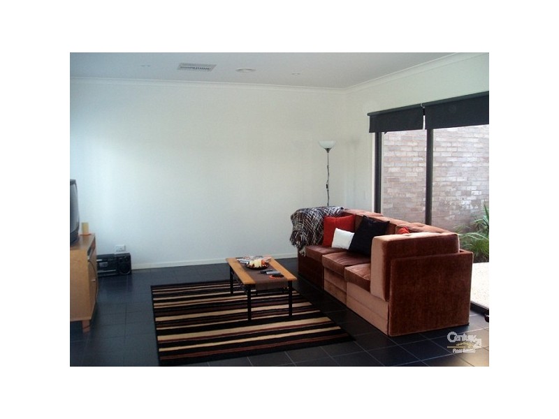 10 Helios Walk, Epping VIC 3076