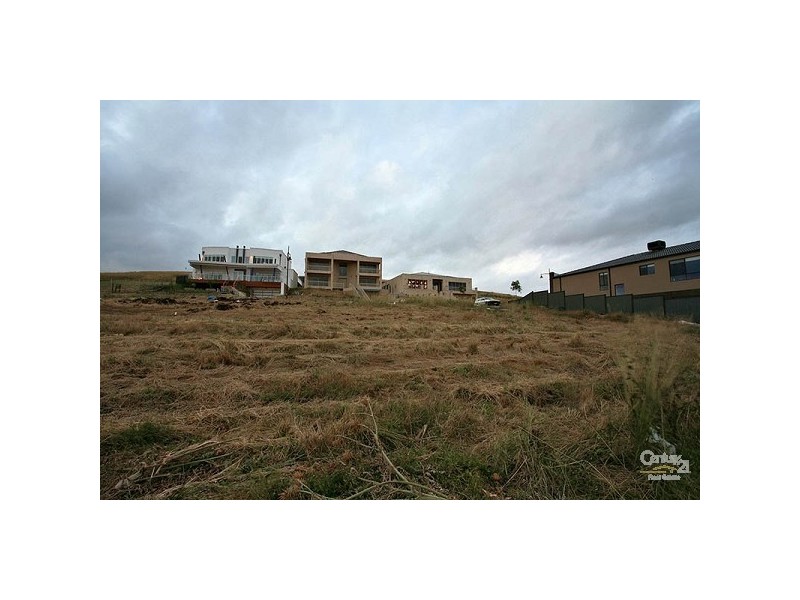 7 Hawkstowe Crescent, Greenvale VIC 3059