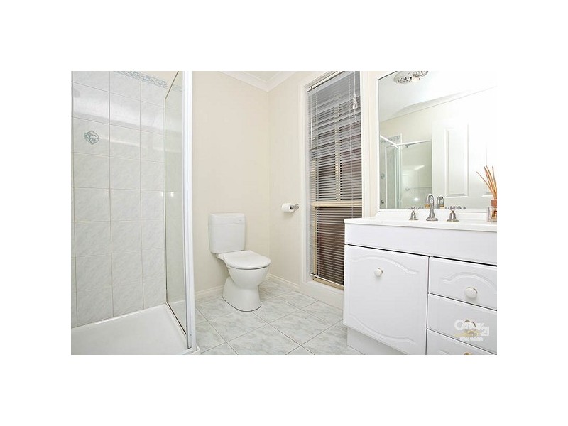 44 Rio Grande Drive, Roxburgh Park VIC 3064