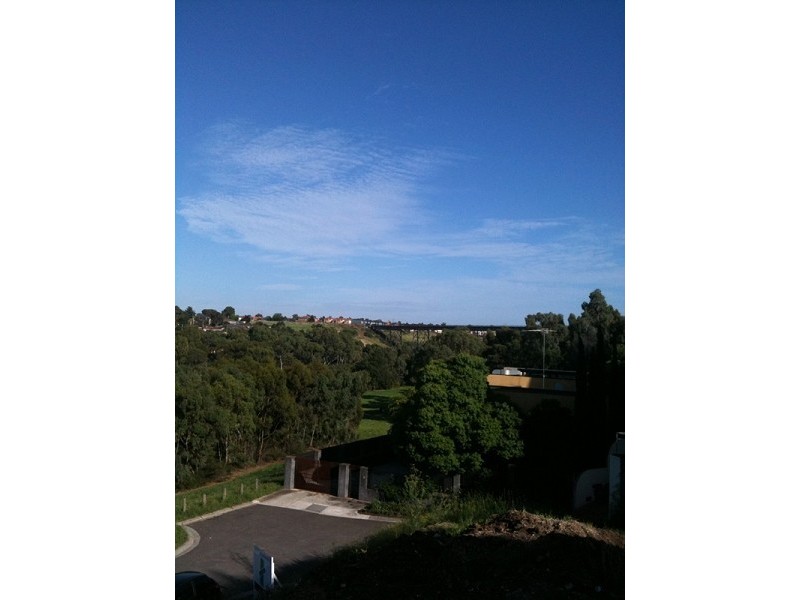 124 Devereaux Street, Oak Park VIC 3046